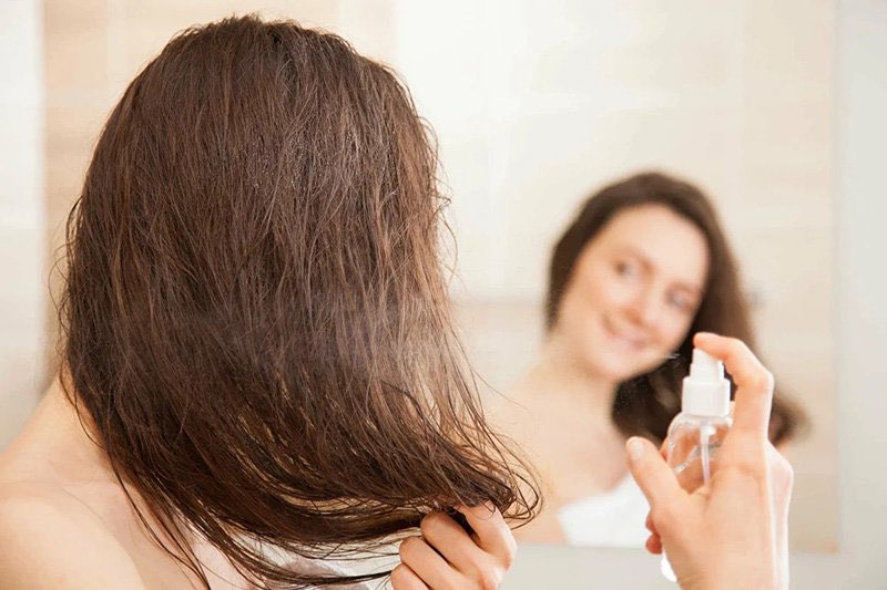 8 cách ngăn rụng tóc khi chuyển mùa, khắc phục nỗi ám ảnh mang tên “tóc rụng thành từng mảng” - Ảnh 8